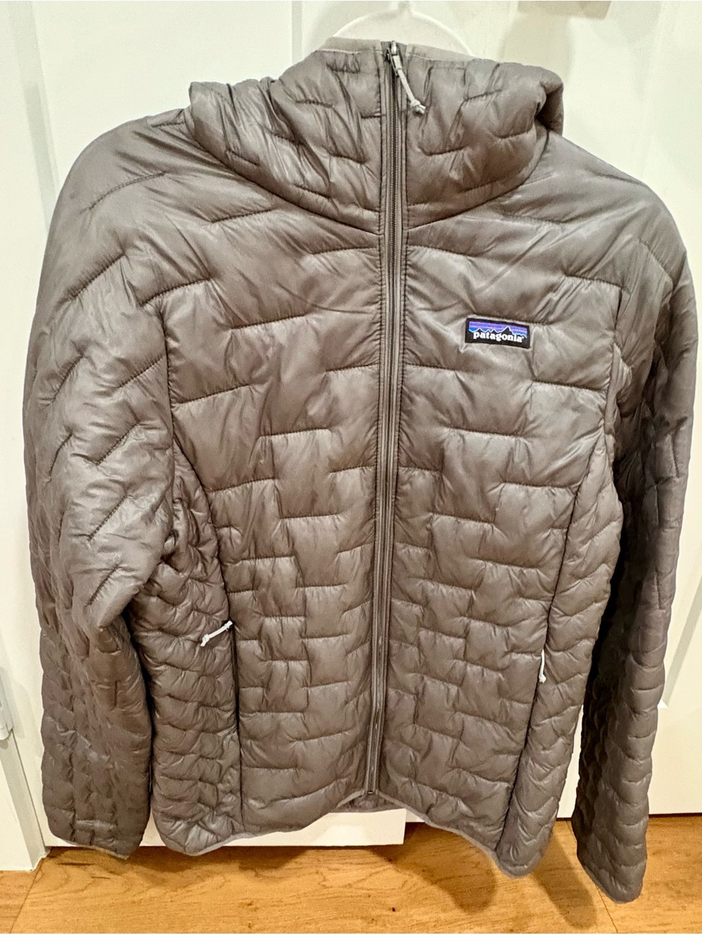 Patagonia Women's Gray Nano Quilted Insulated Puffer Jacket with Hood! NWOT